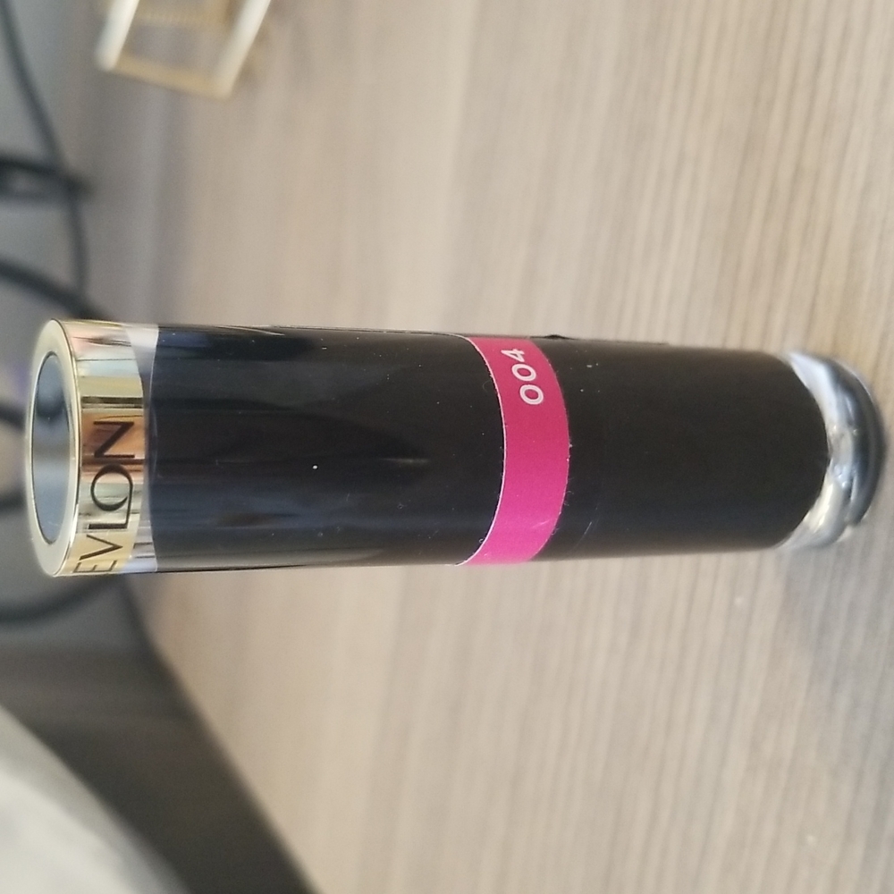 💋 3/$10 Revlon Lipstick Super Lustrous Shine (004- Cherries in the Snow)